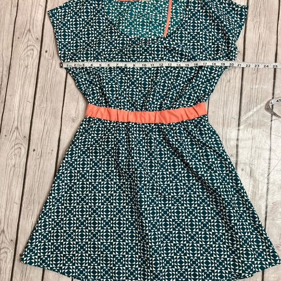 ROXY Geometric Open Back Dress - Picture 6 of 12